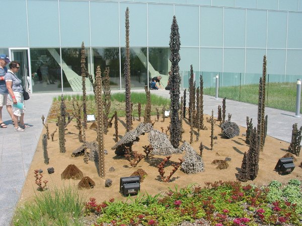 13- Sculpture.JPG