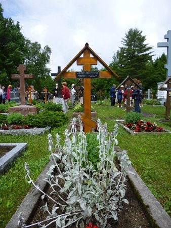5- Visite du cimetière orthodoxe russe.JPG